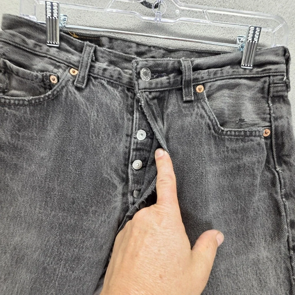 Vintage Levis 501‎ Jeans Mens Black Charcoal Wash Button Fly Made USA Fits 26x30